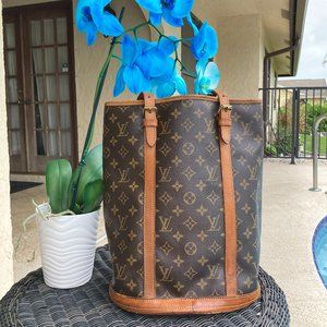 Authentic Louis Vuitton Bucket GM ~ VINTAGE 1989 ~